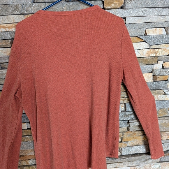 Women's Rust Color Henley Top, size L - Picture 2 of 6